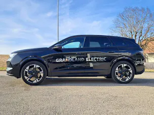 Opel Grandland-e GS 210cv