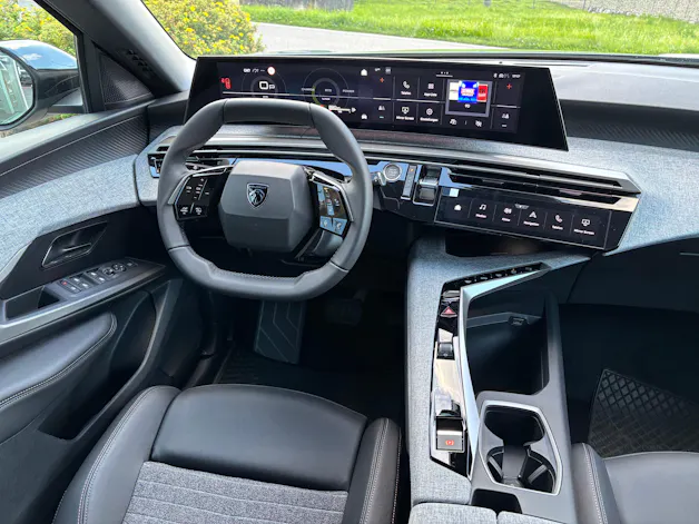 Peugeot 5008 1.2 Hybrid Allure Premium