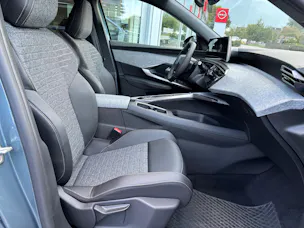 Peugeot 5008 1.2 Hybrid Allure Premium