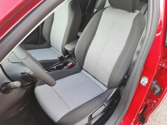 Vehicle image 8 Vehicle image 8