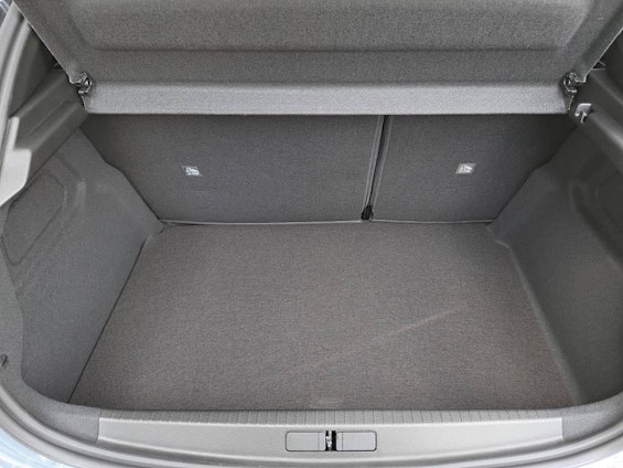 Vehicle image 10 Vehicle image 10