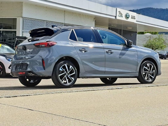 Vehicle image 5 Vehicle image 5