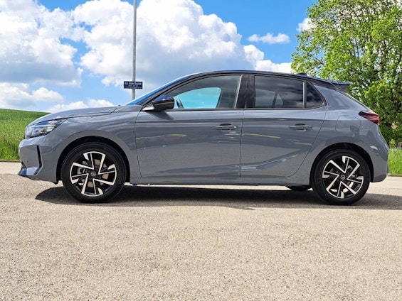 Vehicle image 4 Vehicle image 4