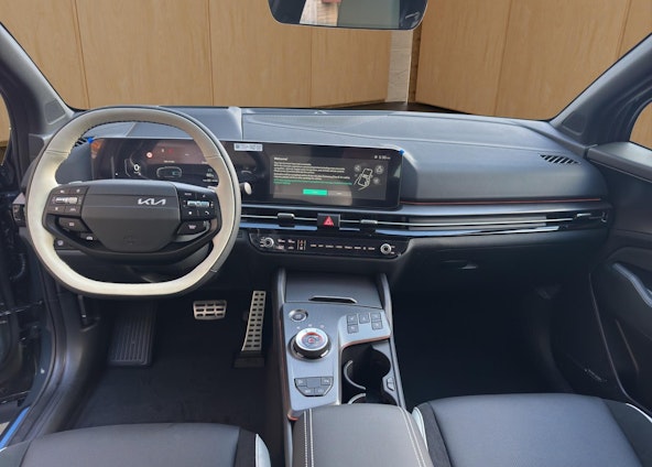 Vehicle image 9 Vehicle image 9