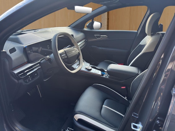 Vehicle image 6 Vehicle image 6