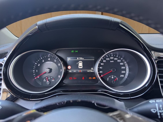 Vehicle image 8 Vehicle image 8