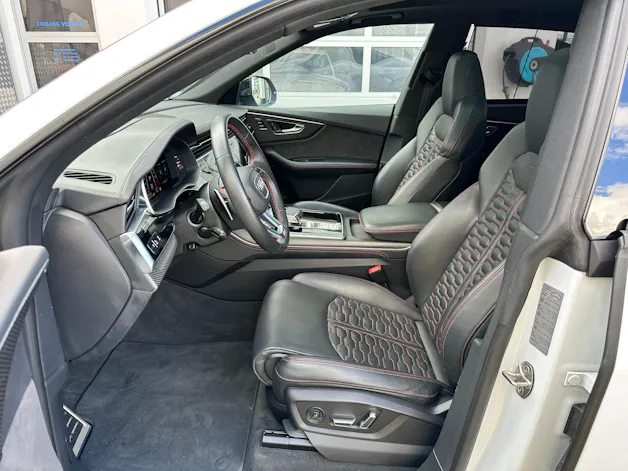 Audi RSQ8 quattro tiptronic