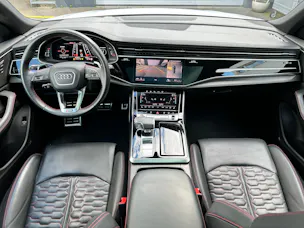 Audi RSQ8 quattro tiptronic