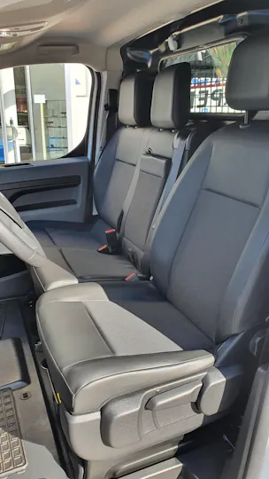 Peugeot e-Expert 50 KWh Standard