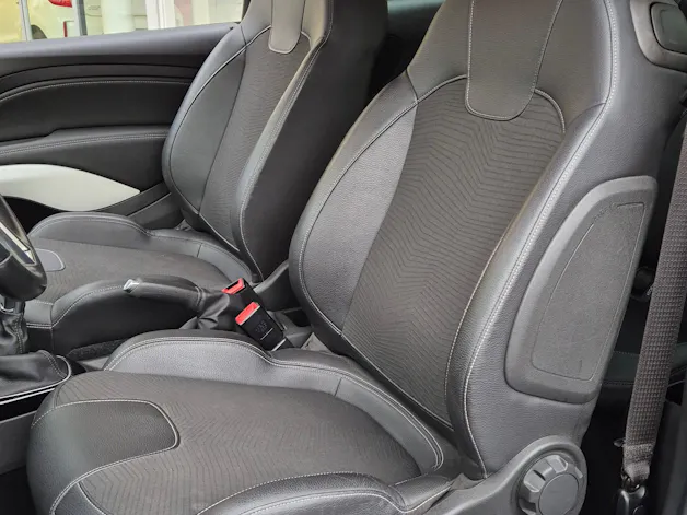 Opel Adam 1.0 Turbo ROCKS