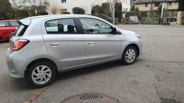 Mitsubishi Helvetia Star Automat mit Rückfahrkamera