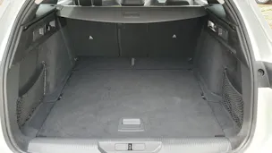 PEUGEOT 308 1.6 PHEV 225 GT / Helvetia
