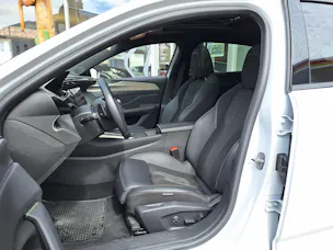 PEUGEOT 308 1.6 PHEV 225 GT / Helvetia