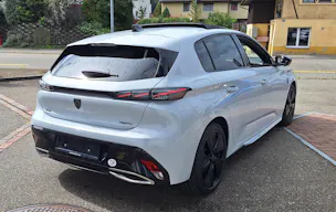 PEUGEOT 308 1.6 PHEV 225 GT / Helvetia
