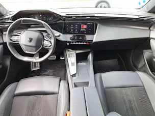 Peugeot 308 1.6 PHEV 225 GT / Helvetia