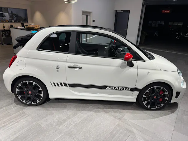 Fiat 595C 1.4 16V Turbo Abarth Esseesse