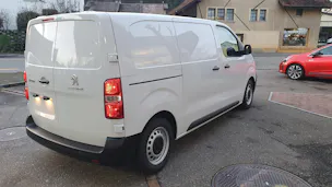 Peugeot e-Expert 50KWh Long / Helvetia