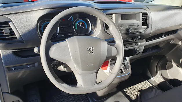 Peugeot e-Expert 50KWh Long / Helvetia