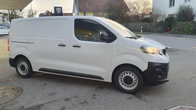 Peugeot e-Expert 50KWh Long / Helvetia