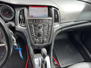 Opel Cascada 1.6i 16V Cosmo Automat