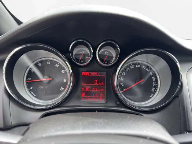 Opel Cascada 1.6i 16V Cosmo Automat