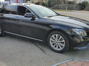 Mercedes-Benz E 200 Exclusive 4Matic / Helvetia