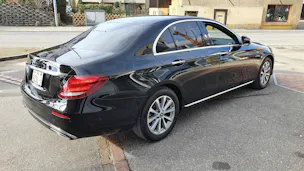 Mercedes-Benz E 200 Exclusive 4Matic / Helvetia