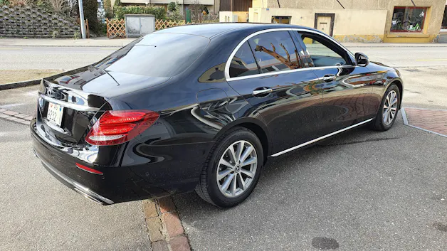 Mercedes-Benz E 200 Exclusive 4Matic / Helvetia