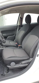 MITSUBISHI SPACE STAR 6