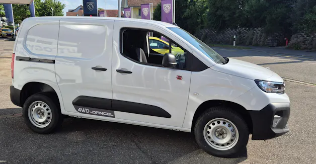 Peugeot Partner 1.5HDi 4x4 Helvetia