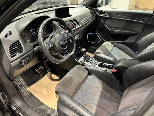 Audi RS Q3 2.5 TFSI performance quattro S-tronic
