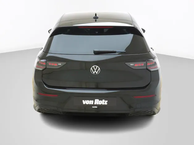VW Golf VIII 1.5 eTSI R-Line DSG