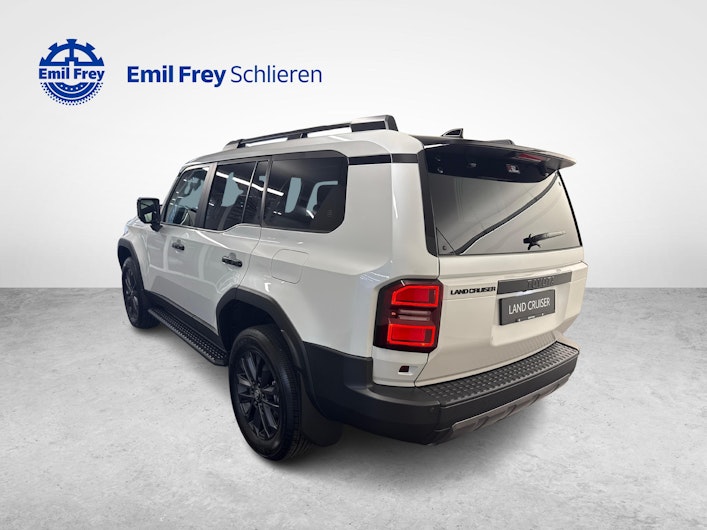 Vehicle image TOYOTA LANDCRUISER