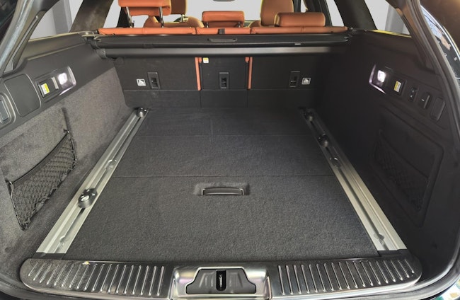 Vehicle image 16 Vehicle image 16