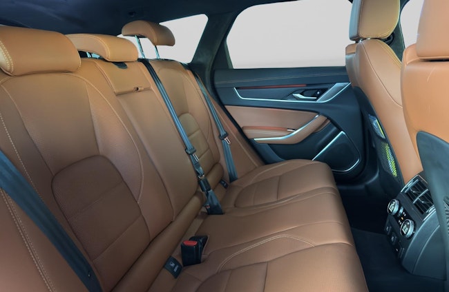 Vehicle image 15 Vehicle image 15