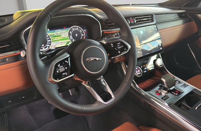 Vehicle image 7 Vehicle image 7