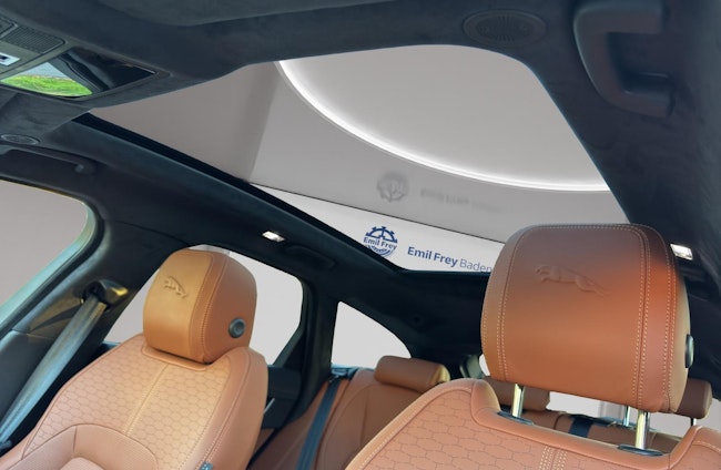 Vehicle image 18 Vehicle image 18