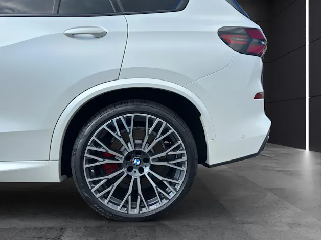 BMW X5 M60i xDrive