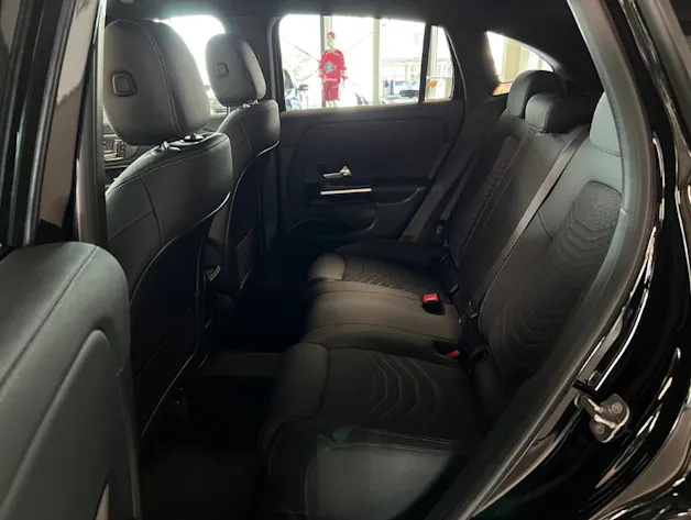Mercedes-Benz GLA 200 Night Star