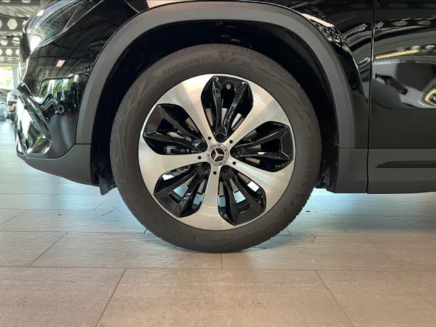 Mercedes-Benz GLA 200 Night Star