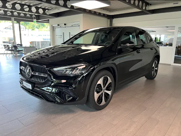 Mercedes-Benz GLA 200 Night Star