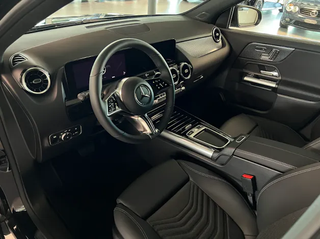 Mercedes-Benz GLA 200 Night Star