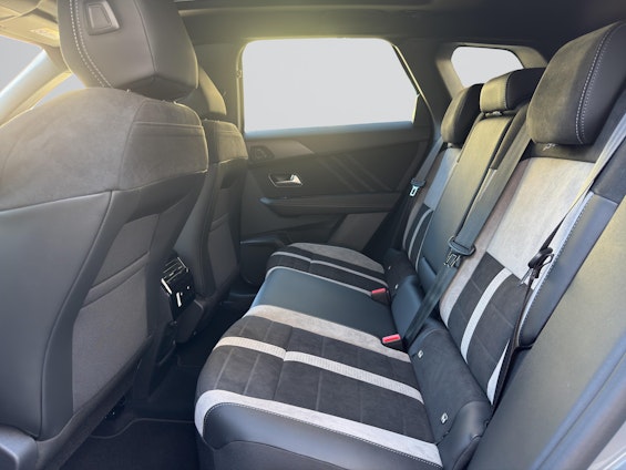 Vehicle image 7 Vehicle image 7