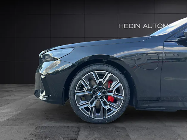 BMW 550e xDrive Touring