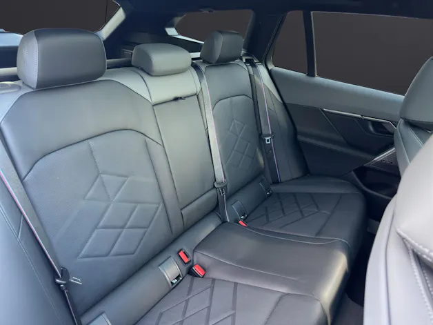 BMW 550e xDrive Touring