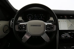 Vehicle image LAND ROVER Discovery 3.0 D I6 300 Dynamic HSE