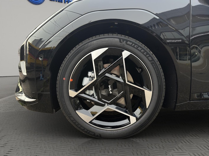 Vehicle image KIA EV4