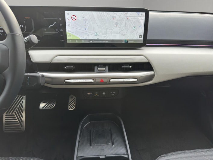 Vehicle image KIA EV4