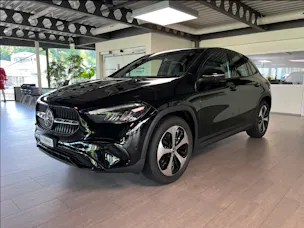 Mercedes-Benz GLA 200 Night Star