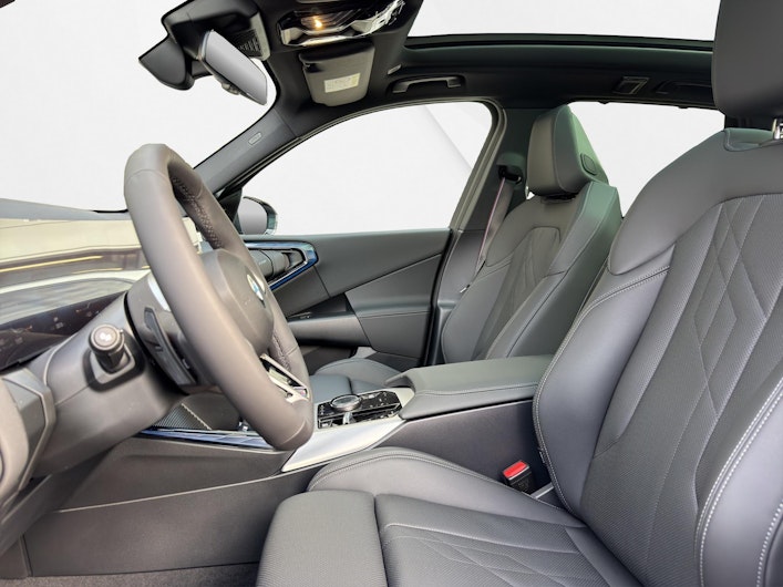 Vehicle image BMW X3